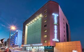 Raintree Rolla Hotel